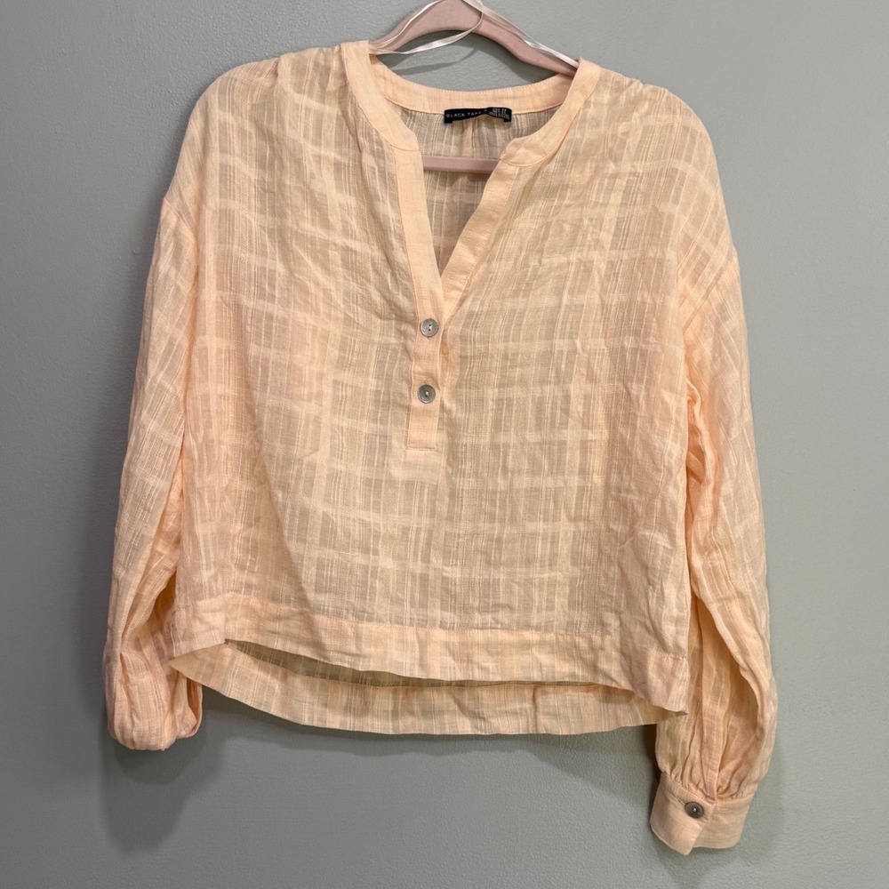 Black Tape Womens Peach Textured Grid Button Split Neck Blouse Top XS thin